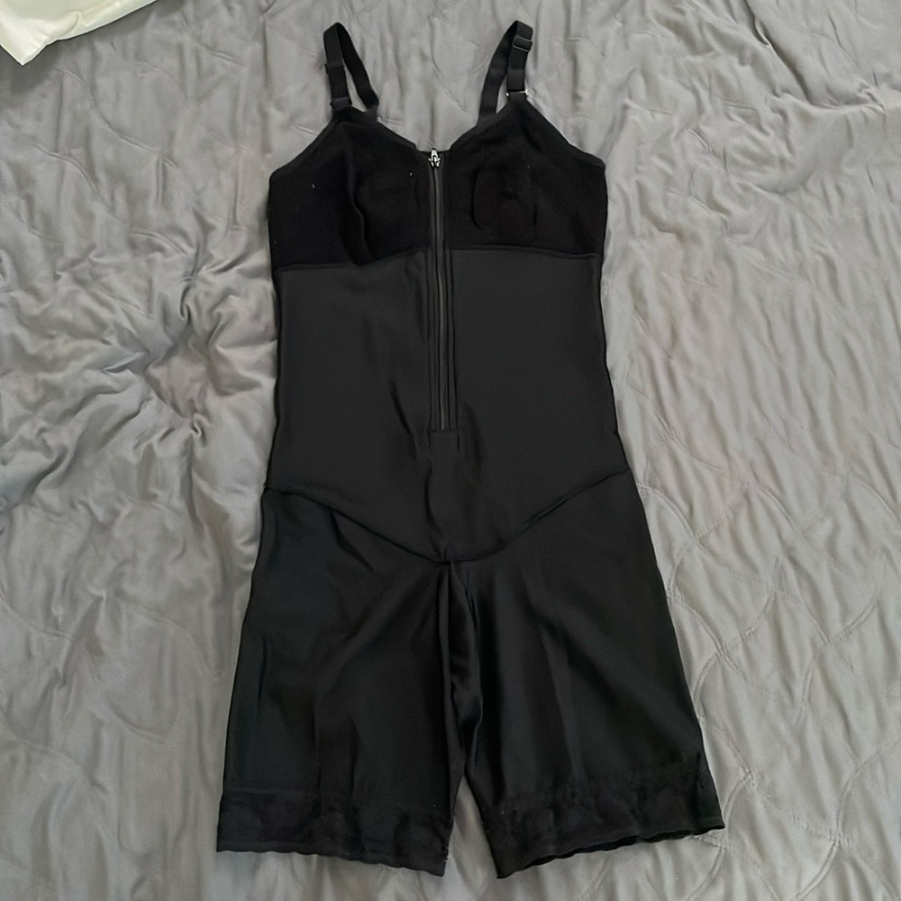 Contour Compression Garment